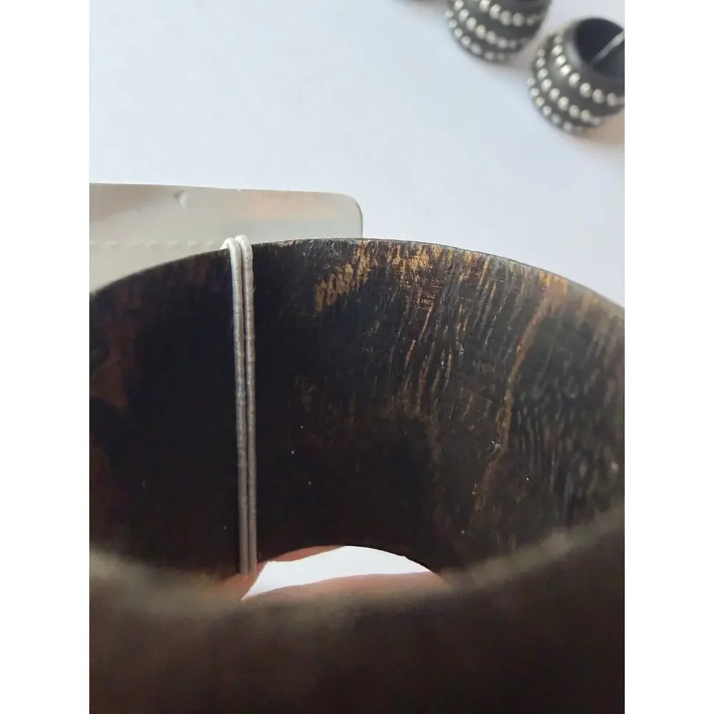 Pier 1 Distressed Black Wood Silver Studded Napkin Rings Set of 4 NWT